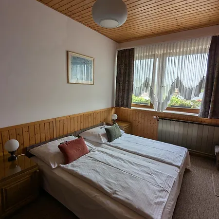 Bed & Breakfast Gruendner Vendeghaz Siófok