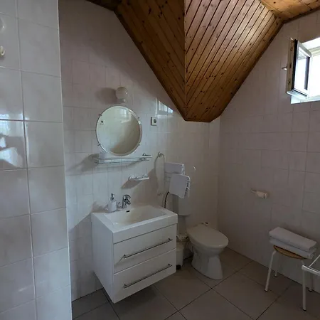 Gruendner Vendeghaz 4*