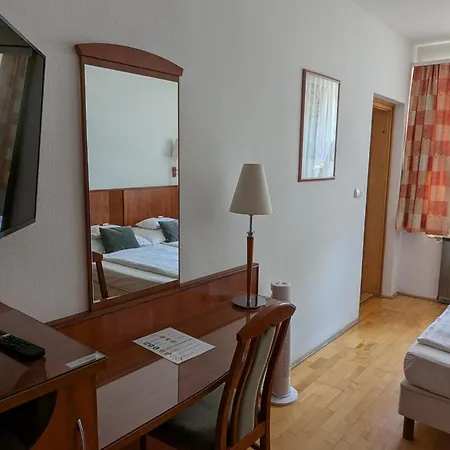 Bed & Breakfast Gruendner Vendeghaz