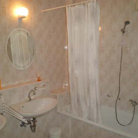 Gruendner Vendeghaz Bed & Breakfast Siófok